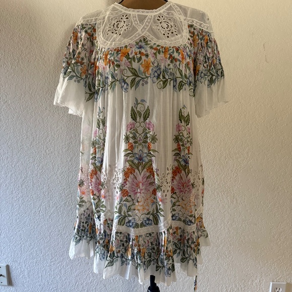 FARM RIO Off-White Sweet Bloom Bouquet Mini Dress NWT Size Small - Picture 3 of 10